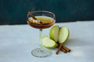 Apple Cinnamon Manhattan - Thanksgiving Cocktail Recipe